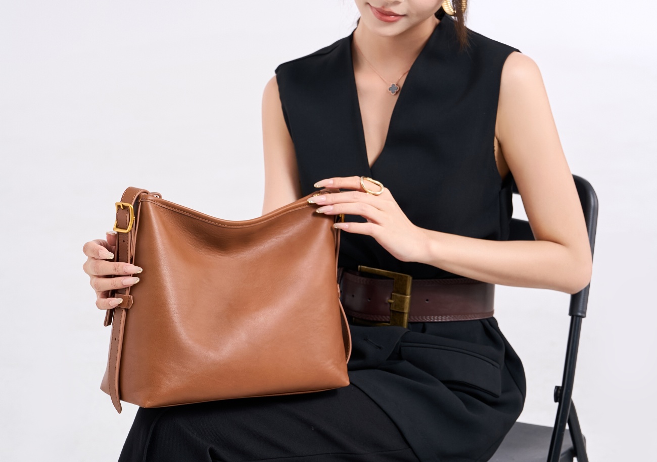 OEM Crossbody Bag High-quality Retro shoulder Bag Fashionable Handbag Genuine Leather Women's Bag