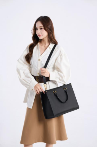 Spring 2026 Global Leather Bag Market Trends & Wholesale Insights