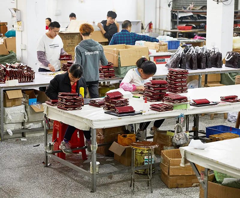 We are a manufacturer and exporter specializing in genuine leather products.