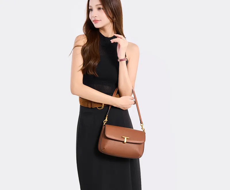 We are a manufacturer and exporter specializing in genuine leather products.
