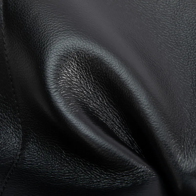 The Structured Satchel: Defining Polished Sophistication