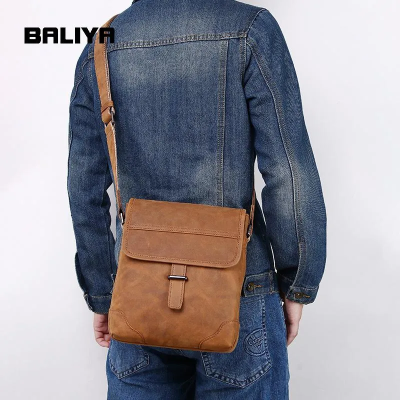 Crazy Horse Leather Shoulder Bags: Rugged Texture Meets Everyday Utility