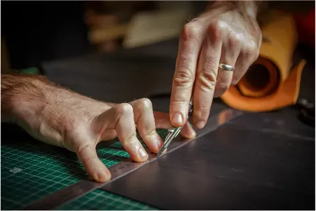 Unparalleled Expertise in Leather Bag Manufacturing