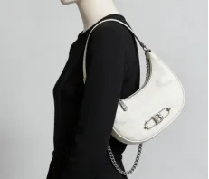 Retro Crossbody Bags: Nostalgia with Modern Twists