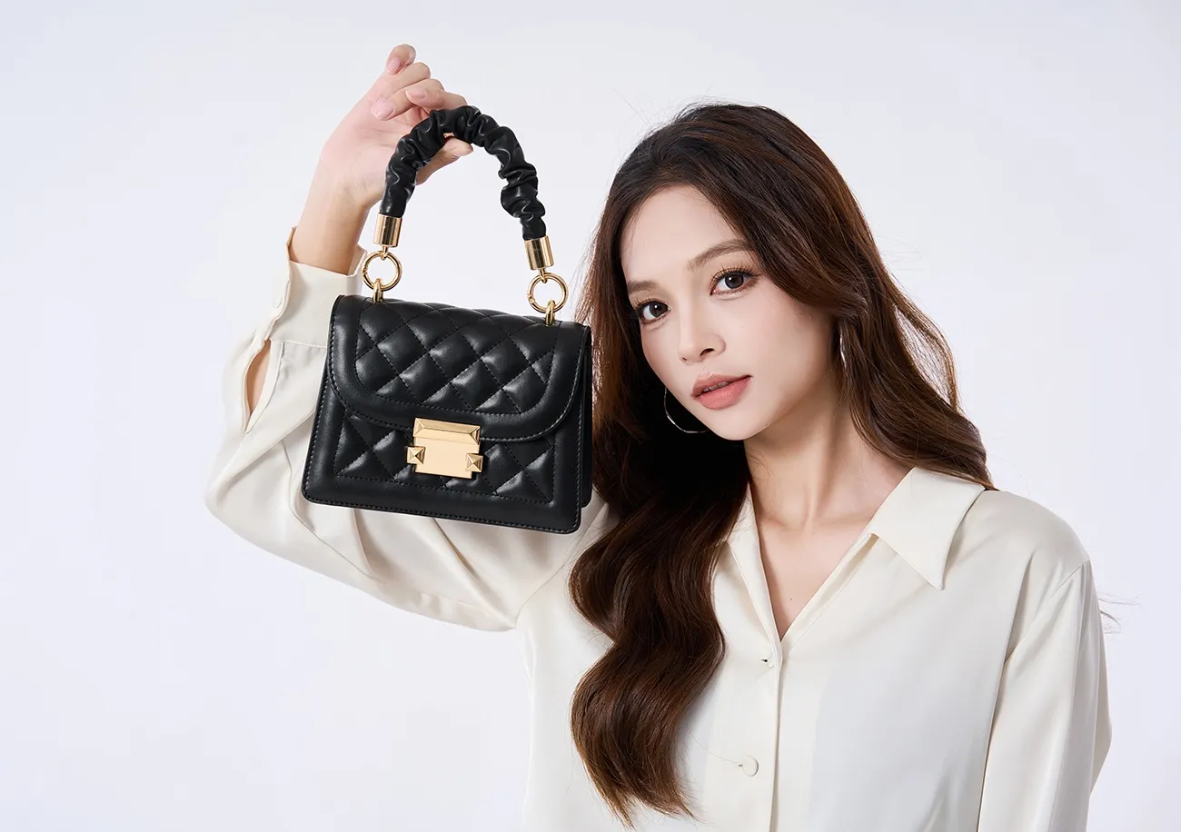 Baliya Diamond Pattern Pleated Handle Chain Bag Fashionable Metal Buckle Handbag