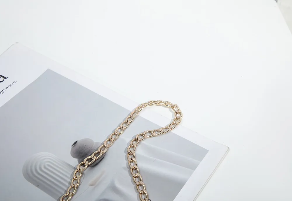 Baliya Diamond Pattern Pleated Handle Chain Bag Fashionable Metal Buckle Handbag