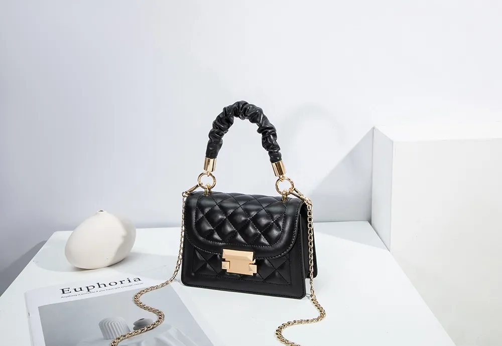 Baliya Diamond Pattern Pleated Handle Chain Bag Fashionable Metal Buckle Handbag