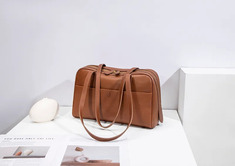 Genuine Leather Clutch Handbag for Women Ladies Rfid Clutch Purse With Wrislet Double-Zippered Crossbody Sling Bag for Women