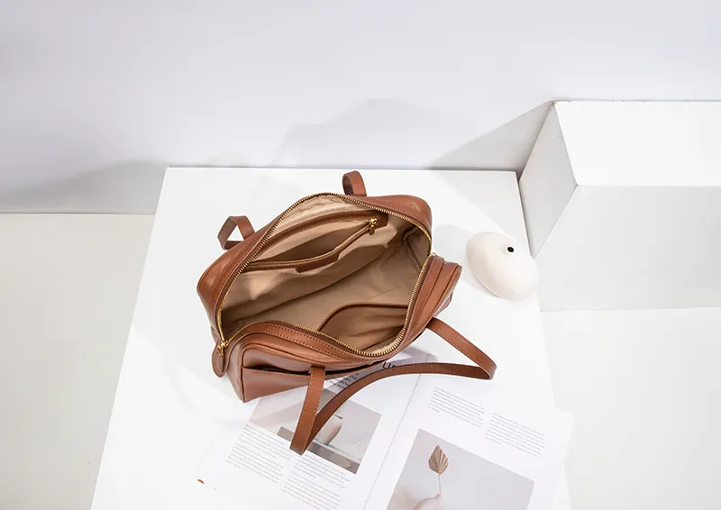 Genuine Leather Clutch Handbag for Women Ladies Rfid Clutch Purse With Wrislet Double-Zippered Crossbody Sling Bag for Women
