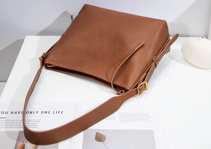 OEM Crossbody Bag High-quality Retro shoulder Bag Fashionable Handbag Genuine Leather Women's Bag