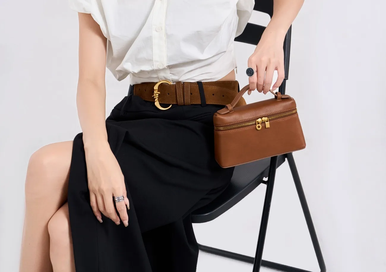 Custom Logo Quilted Genuine Leather Ladies Handbag Fashionable Women's Shoulder Bag with Zipper Closure Bolso De Mujer