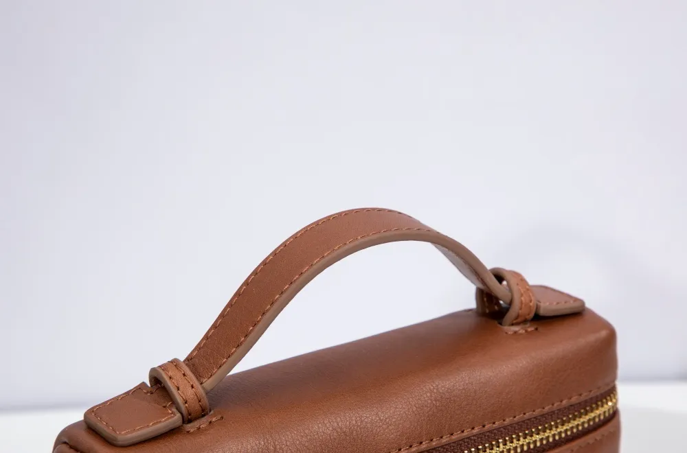 Custom Logo Quilted Genuine Leather Ladies Handbag Fashionable Women's Shoulder Bag with Zipper Closure Bolso De Mujer