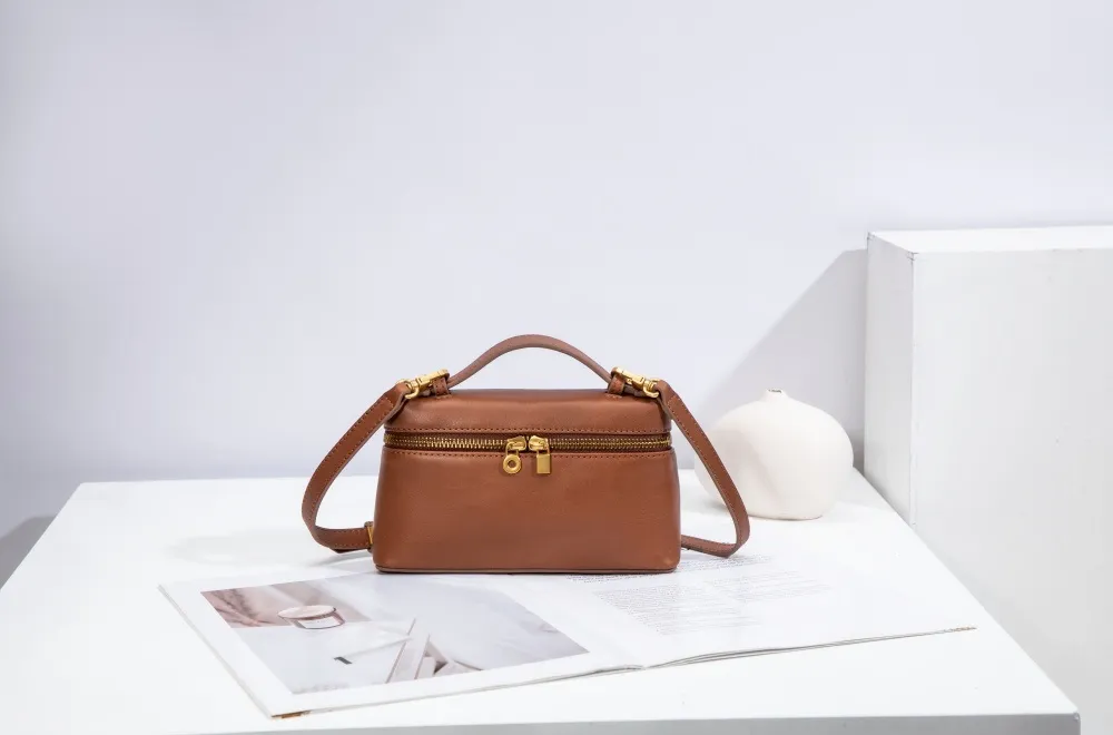 Custom Logo Quilted Genuine Leather Ladies Handbag Fashionable Women's Shoulder Bag with Zipper Closure Bolso De Mujer