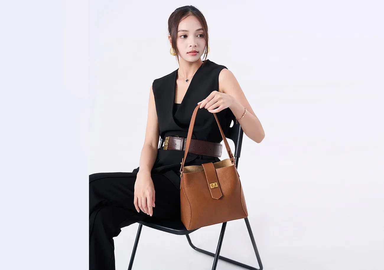 Women's Genuine Leather Tote Bag New Fashion High-End Niche Design Handbag for Autumn