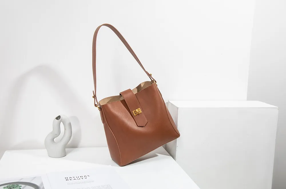 Women's Genuine Leather Tote Bag New Fashion High-End Niche Design Handbag for Autumn