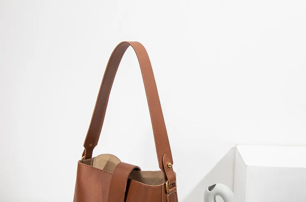 Women's Genuine Leather Tote Bag New Fashion High-End Niche Design Handbag for Autumn