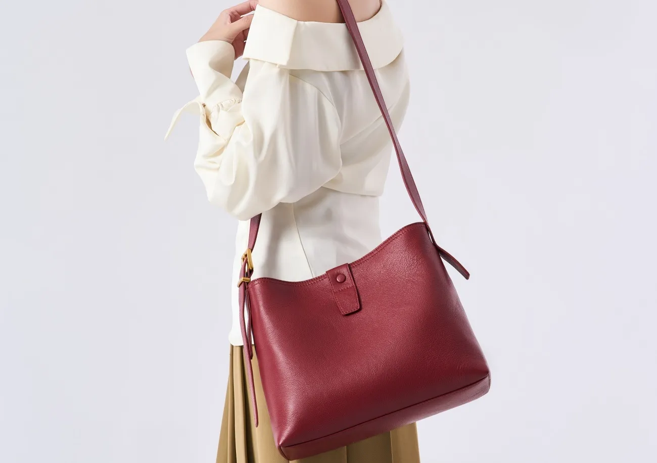 Women's Summer Fashion Crocodile Snake Print Leather Crossbody Tote Bag Large Capacity Single Shoulder Handbag Logo Girls