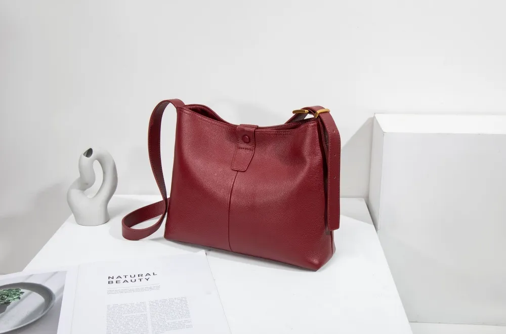 Women's Summer Fashion Crocodile Snake Print Leather Crossbody Tote Bag Large Capacity Single Shoulder Handbag Logo Girls