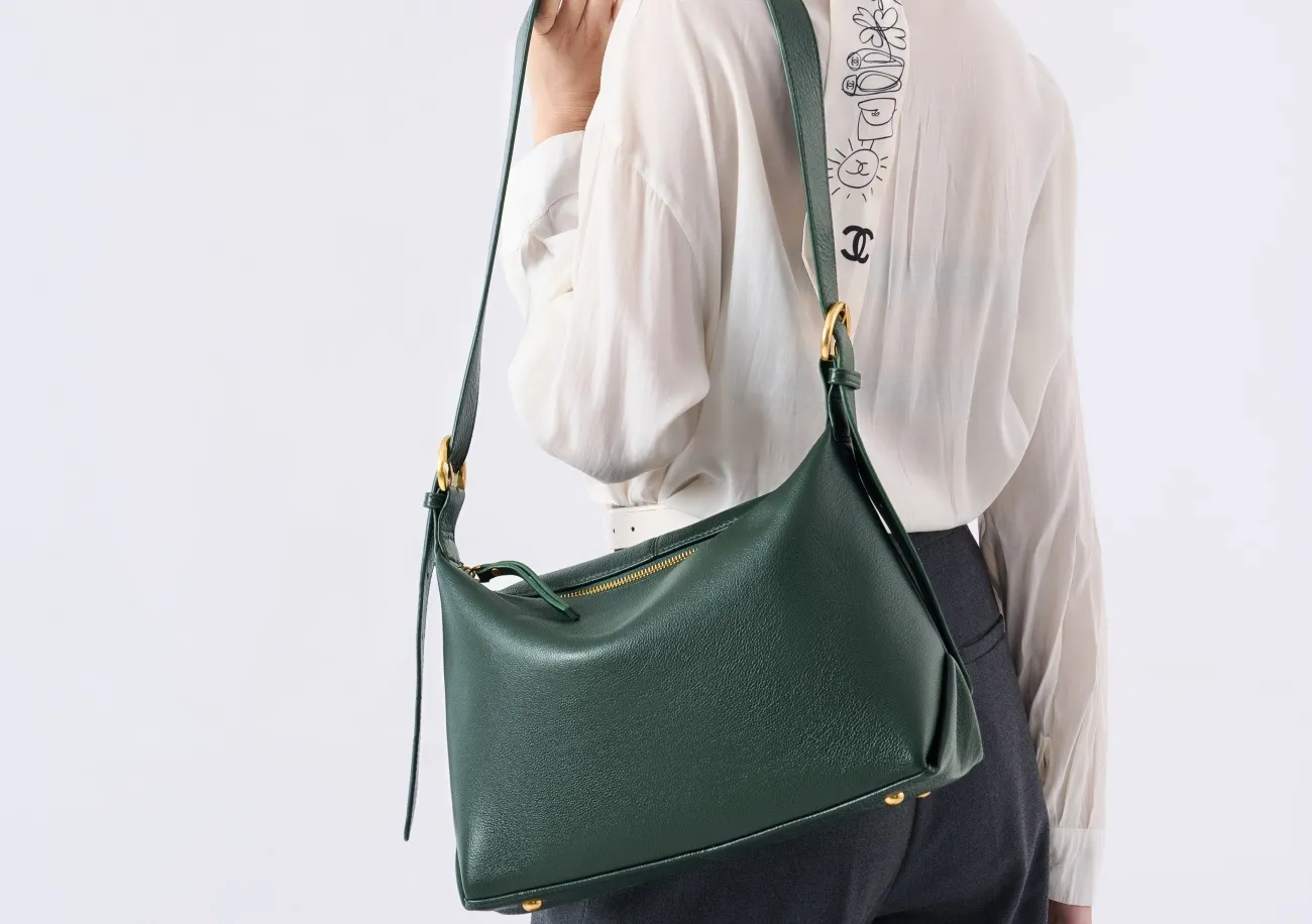 Hot Sale New Arrival Custom Women's Genuine Leather Shoulder Bag Big Capacity Waterproof Portable Handbags Tote Bag