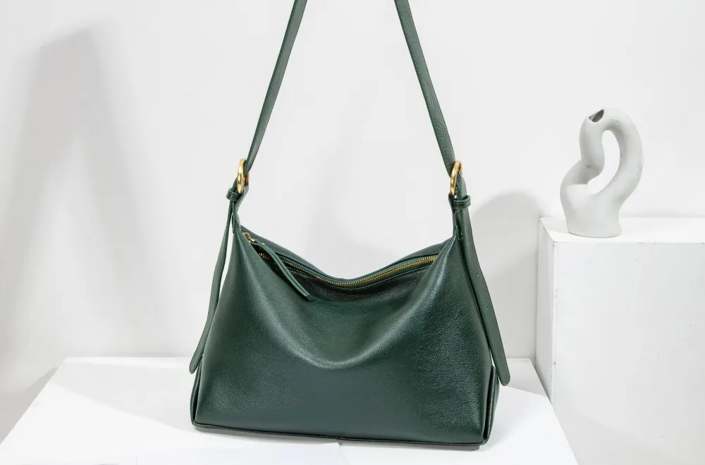 Hot Sale New Arrival Custom Women's Genuine Leather Shoulder Bag Big Capacity Waterproof Portable Handbags Tote Bag