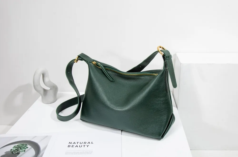 Hot Sale New Arrival Custom Women's Genuine Leather Shoulder Bag Big Capacity Waterproof Portable Handbags Tote Bag