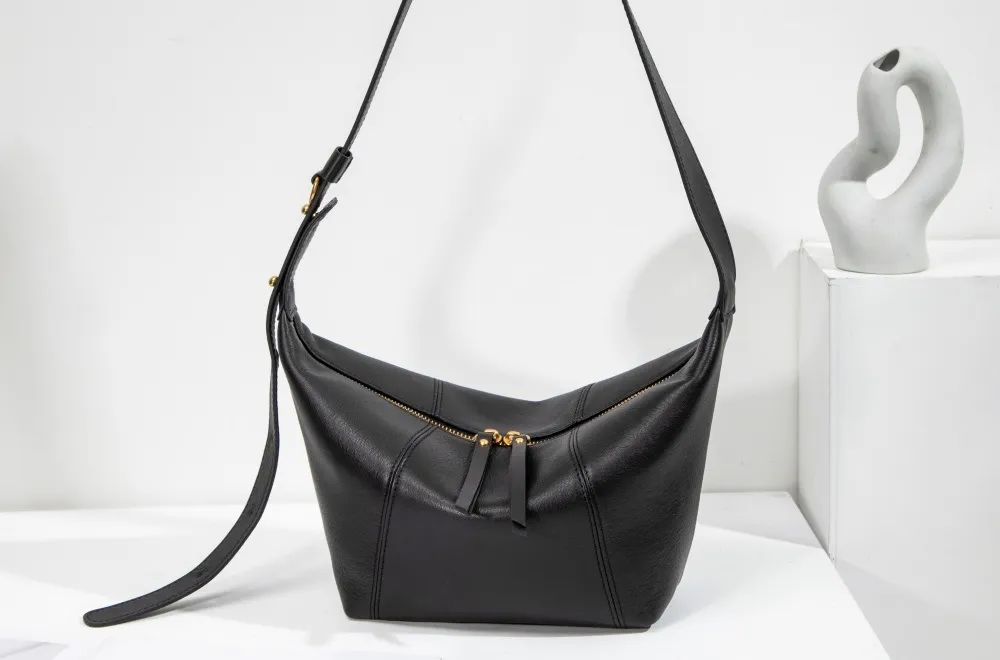Women's Handbag Wholesale Bag High Quality American Trend Genuine Leather Woven Casual Travelling Shoulder Handbag Fashion Braided Bag