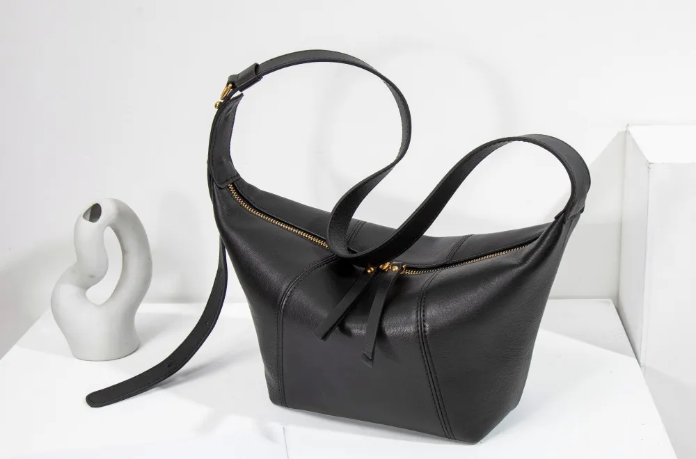 Women's Handbag Wholesale Bag High Quality American Trend Genuine Leather Woven Casual Travelling Shoulder Handbag Fashion Braided Bag
