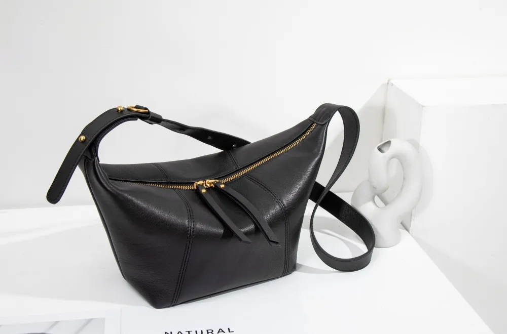 Women's Handbag Wholesale Bag High Quality American Trend Genuine Leather Woven Casual Travelling Shoulder Handbag Fashion Braided Bag