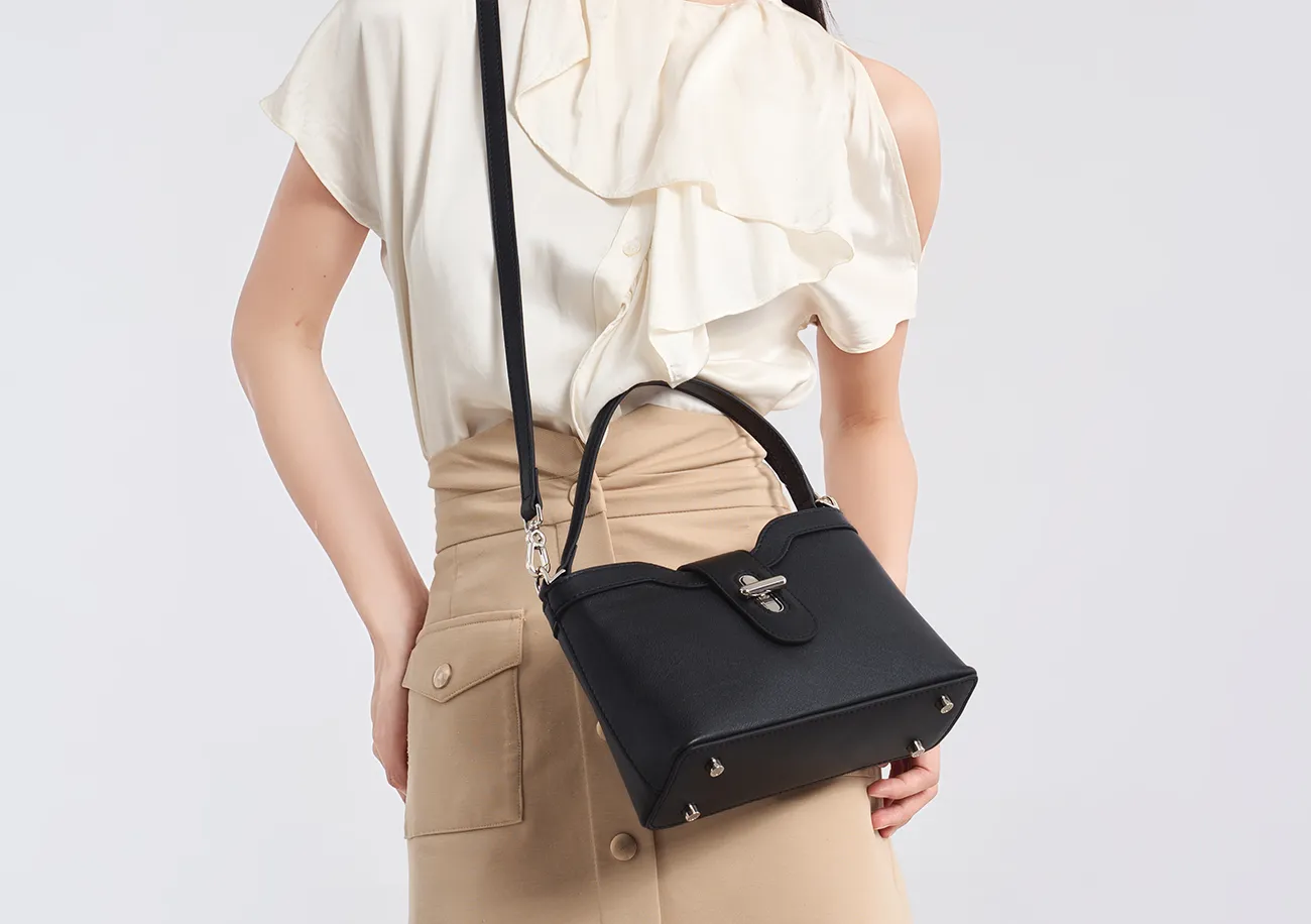 BALIYA Women's Top-Grain Leather Handbag with Metal Buckle, Elegant Minimalist Shoulder Crossbody Bag